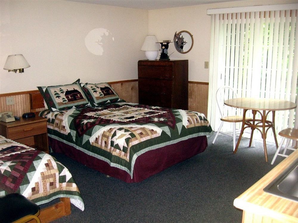 Bear Tree Lodge Weirs Beach Pokoj fotografie
